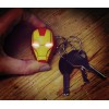 DC Comics - Iron Man Light-Up Keychain